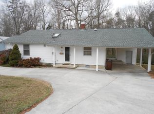 145 Georgia Ave, Oak Ridge, TN 37830