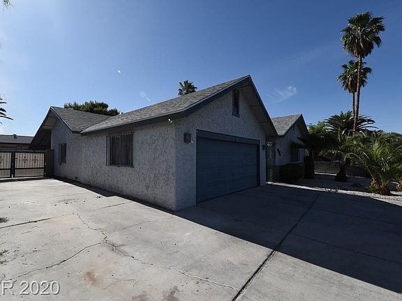 3rd image of 4465 McLeod Dr