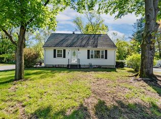 53 Pidgeon Dr, Springfield, MA 01119