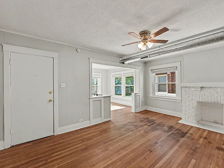 4220 Harrison St — Photo 9