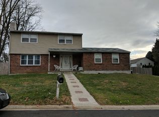 1511 Peach St, Upper Chichester, PA 19061