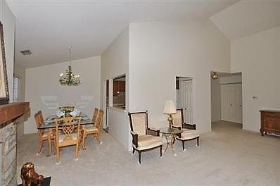 4th image of 500 Loch Lomond Ln APT B