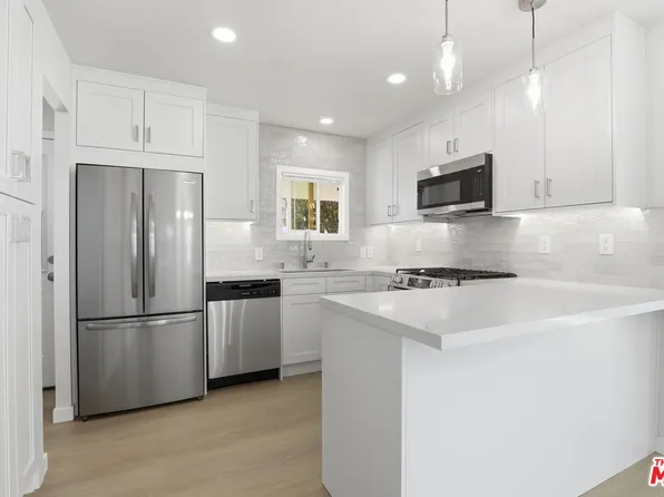 8901 Eton Ave Spc 61, Canoga Park, CA 91304