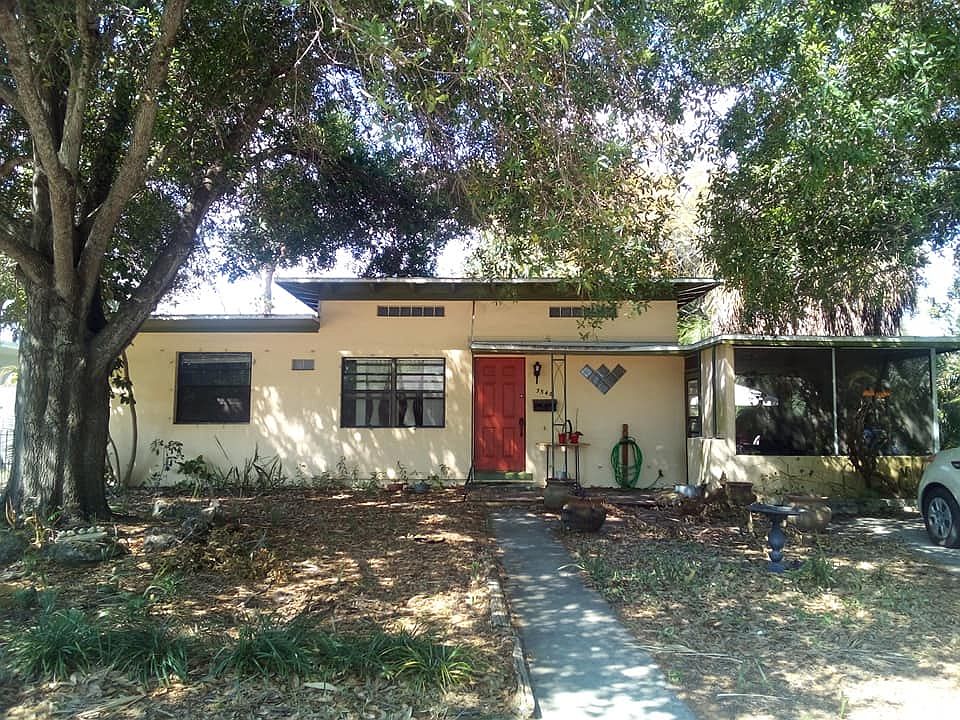 1st image of 3546 20th St N