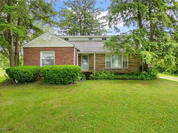 11902 Moffitt St SW, Massillon, OH 44647