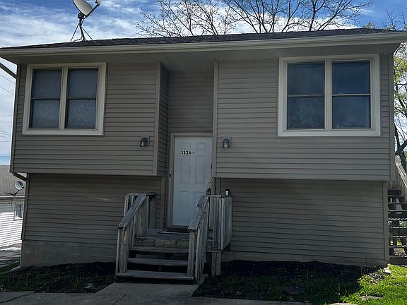 2nd image of 1302&1326 N Woodburn Ave