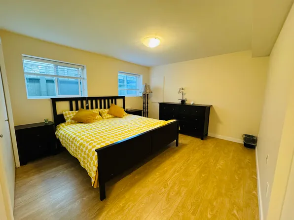 4615 W 9th Ave, Vancouver, BC V6R 2E3