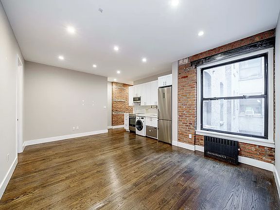 3rd image of 236 E 5th St APT B1