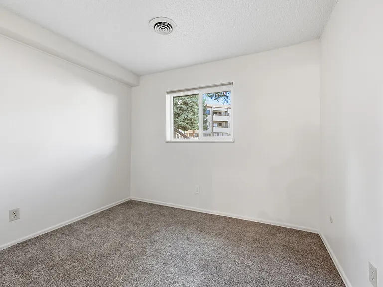 6530 Delmonico Dr #106 — Photo 16