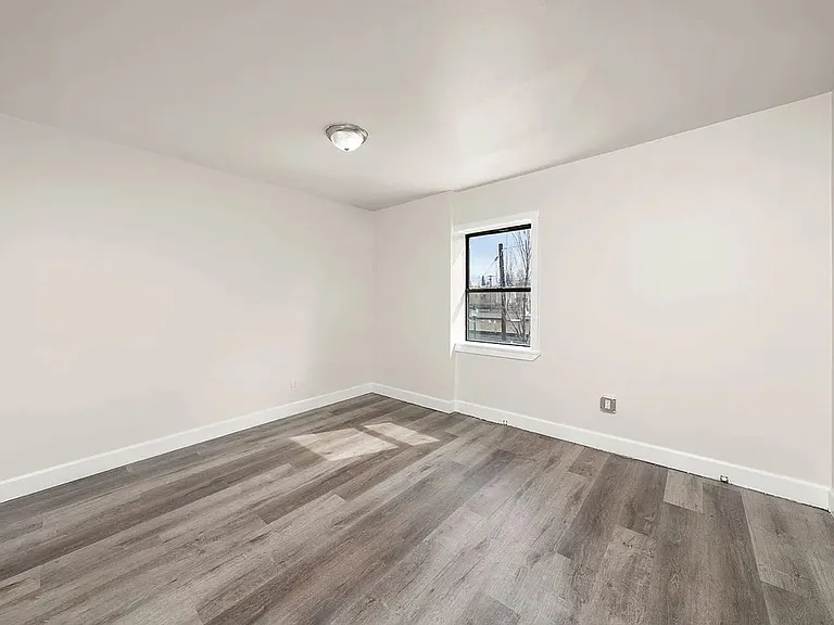112 Pacific St #214 — Photo 3