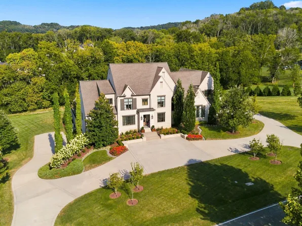 1004 Cartwright Close Dr, Brentwood, TN 37027
