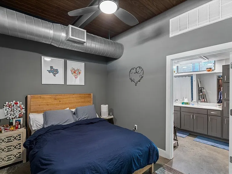 2205 N Lamar Blvd #214 — Photo 14