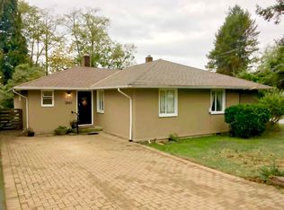 3001 Paisley Rd, North Vancouver, BC V7R1C7