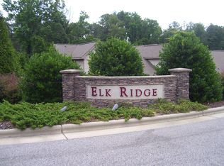 19 Elk Ridge Ln, Southern Pines, NC 28387
