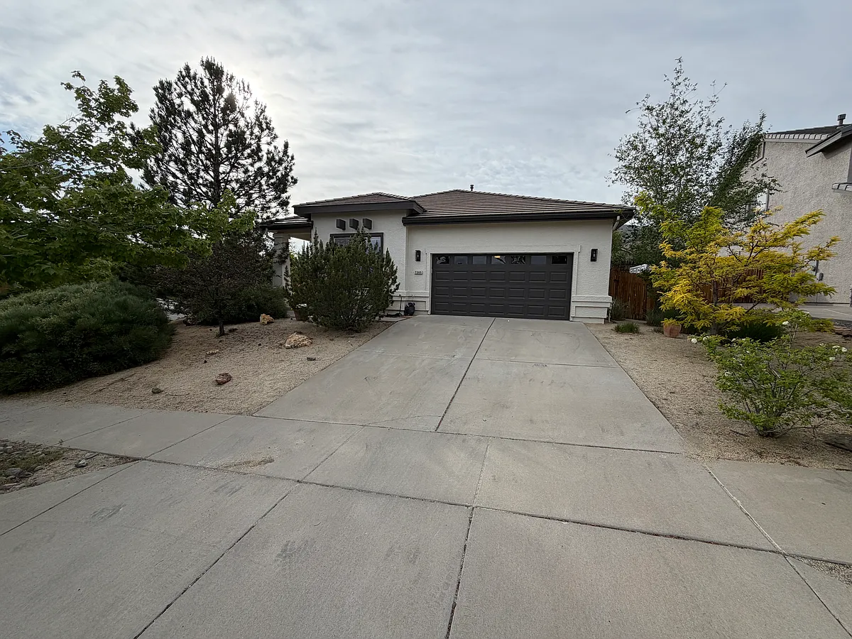 Building Photo - 7365 Hunter Glen Dr