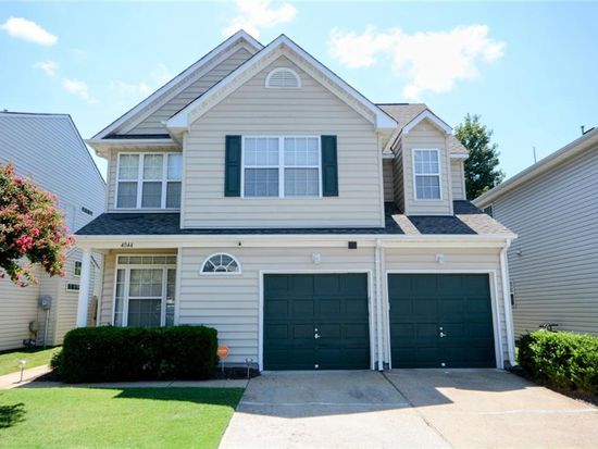 4044 River Breeze Cir, Chesapeake, VA 23321