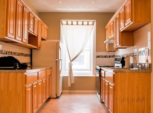 190 E 38th St APT 1, Brooklyn, NY 11203
