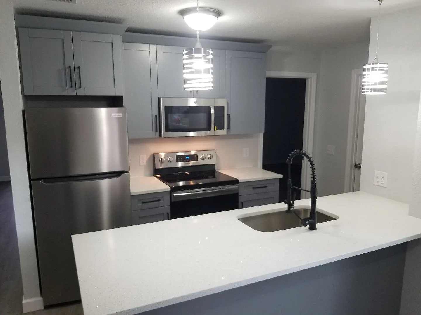 Three-Bedroom Home Near Lake Howard in Winter Haven — Photo 4