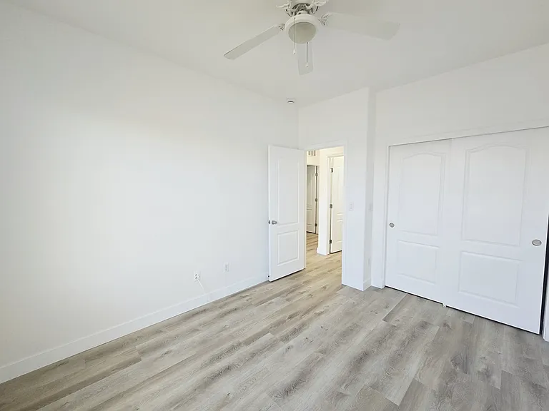 8237 Brilliant Pompon Pl — Photo 21