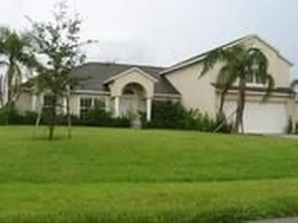 2902 Serenity Cir, Fort Pierce, FL 34981