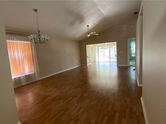 3rd image of 14107 Whitecap Ave