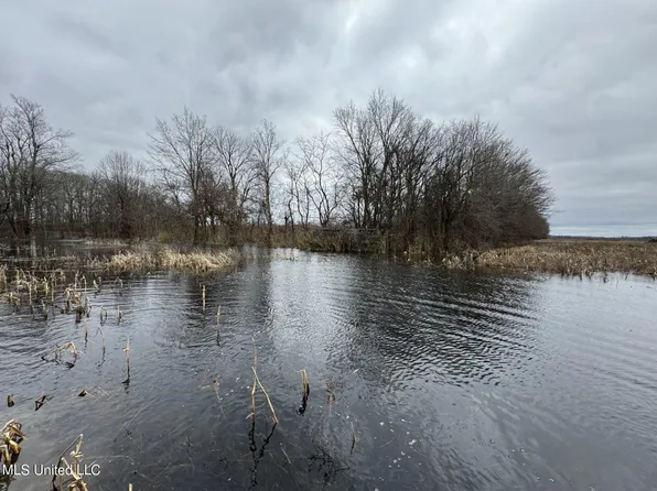 Savage Rd, Lambert, MS 38643