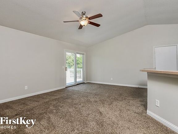 3rd image of 1353 War Bonnet Dr