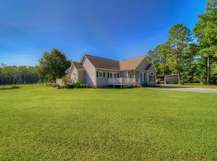 868 Laura Ln, Huger, SC 29450