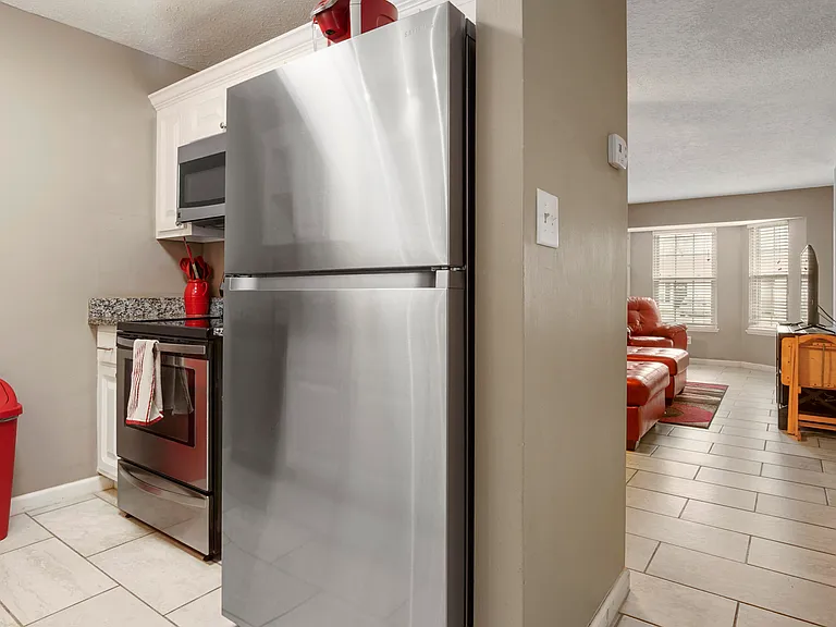 2518 Johnson Dr — Photo 12