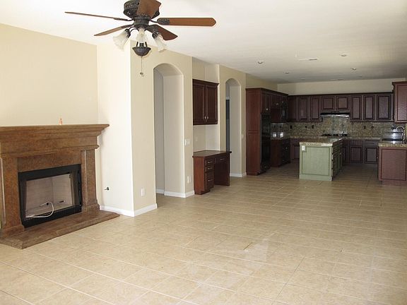 5th image of 32977 Anasazi Dr
