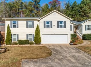 3322 Banks Mountain Dr, Gainesville, GA 30506