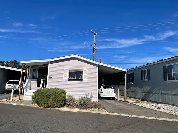 2nd image of 83 Wilderness Rd
