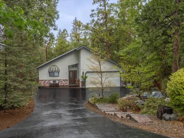 596 Sugarbush Ln, Murphys, CA 95247