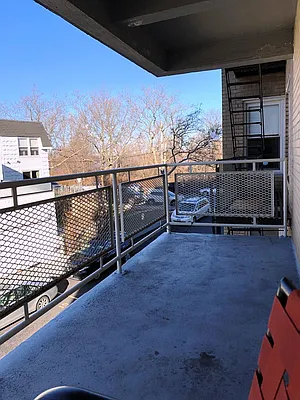 Rented by Prime Realty | media 33