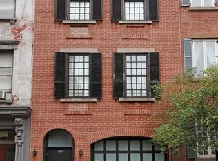 230 W 10th St, New York, NY 10014