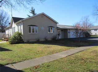 608 E Spruce St, Gillespie, IL 62033