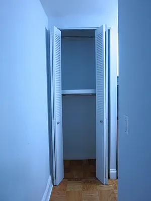 Rented by City & Suburban | media 21