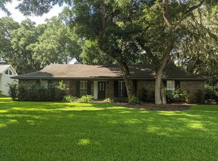 1906 Ridgewood Dr, Fernandina Beach, FL 32034