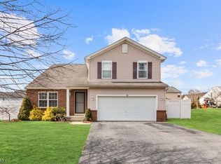39 Lambert St, Washington, NJ 07882