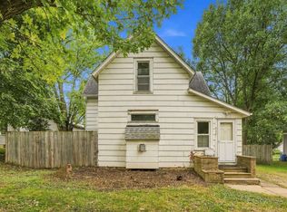 536 E Maple St, River Falls, WI 54022