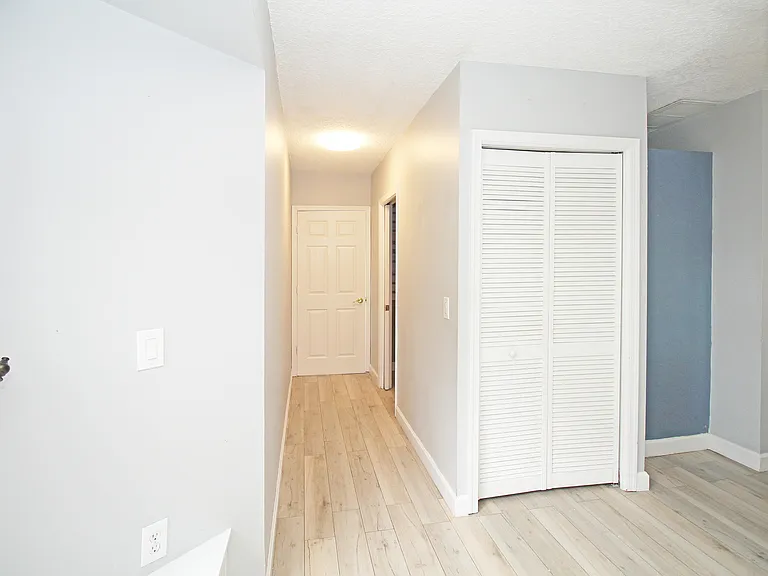 896 Rose Ct — Photo 38