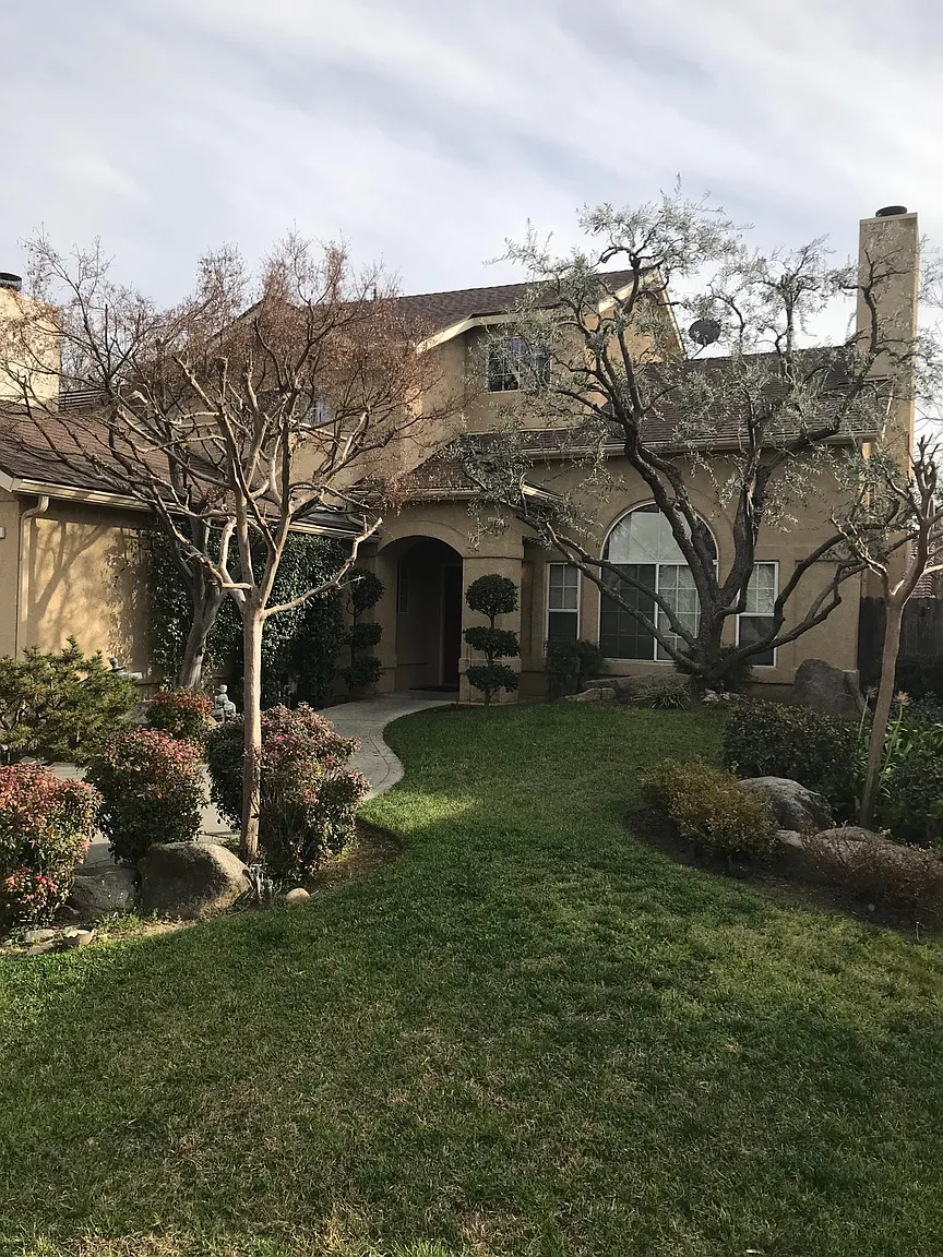 1633 E Solar Ave photo 1