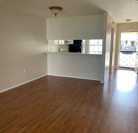 3rd image of 329 Cambria Ct