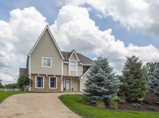 16699 Dearborn Dr, Stilwell, KS 66085