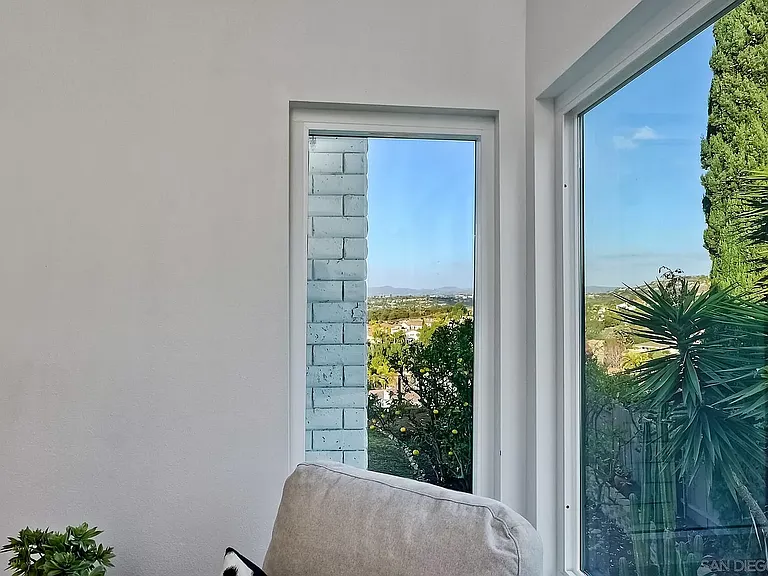 2722 La Golondrina St — Photo 20