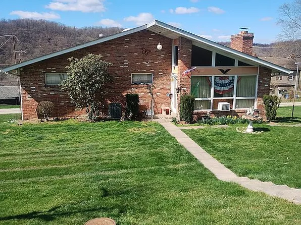 4320 Westinghouse Ave, Trafford, PA 15085