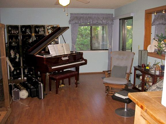 3rd image of 2607 Aspinwall Ct