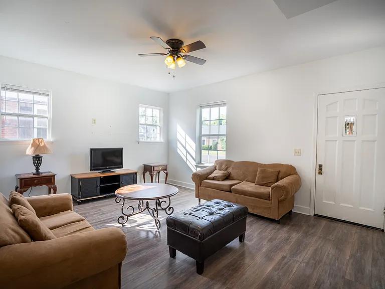 212 Cumberland Dr — Photo 5