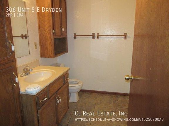 5th image of 306 E 5th St