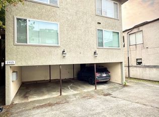 1915 NW 65th St APT 2, Seattle, WA 98117